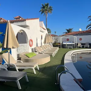 *** Ferienpark Rainbow Golf Bungalows, Gay Men-only Spanien