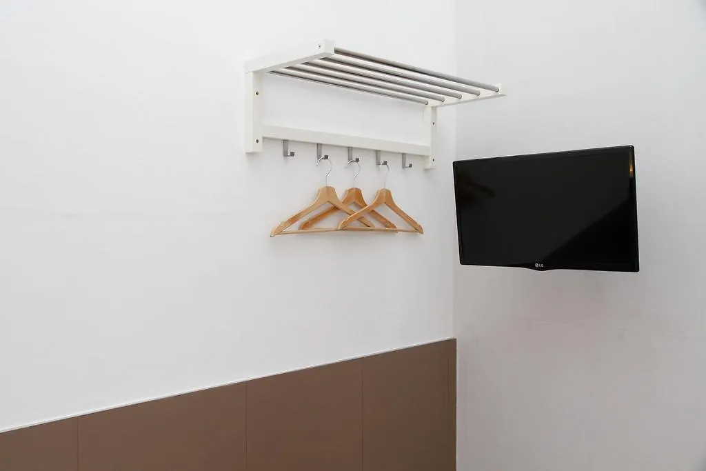 Bcn Home Guest House Barcelona Spain